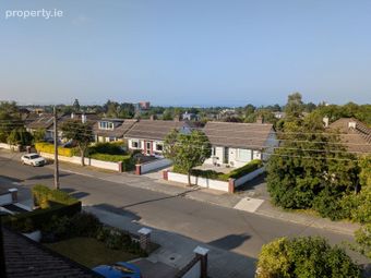25 Weirview Drive, Stillorgan, Co. Dublin