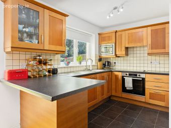 4 Carrickhall Lane, Edenderry, Co. Offaly - Image 2