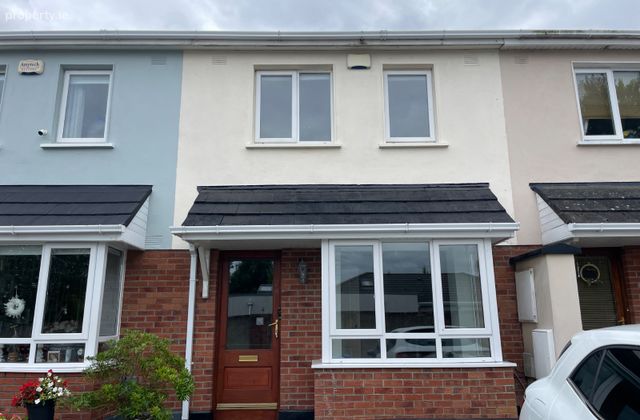 28 Rochford Drive, Kilcock, Co. Kildare - Click to view photos