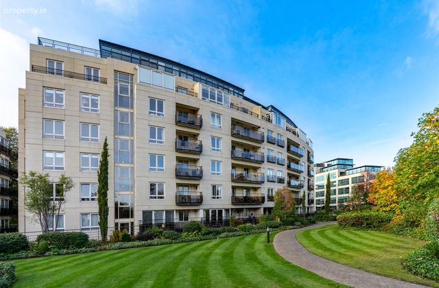 The Oaks, Herbert Park Lane, Donnybrook, Dublin 4 - Click to view photos