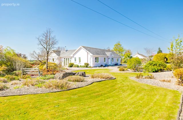 Ballyhist, Ardfinnan, Clonmel, Co. Tipperary, Ardfinnan, Co. Tipperary - Click to view photos