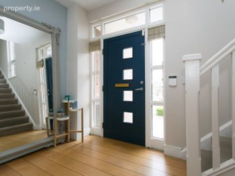 7 Belarmine Square, Stepaside, Dublin 18, Stepaside, Dublin 18 - Image 2