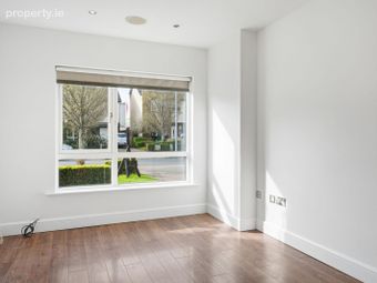 24 The Paddocks Drive, Adamstown, Co. Dublin - Image 4