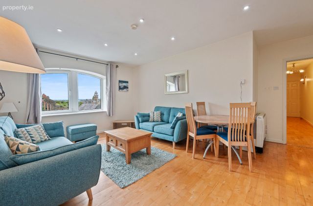517 River Towers, Lee Road, Sunday's Well, Co. Cork - Click to view photos
