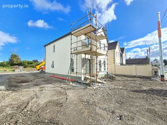 Cuirt Ghallagh, No 2 &amp; 7, Castleblakeney, Co. Galway - Image 3