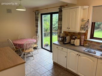 8 Woodbine Avenue, Ballygannon, Rathdrum, Co. Wicklow - Image 5