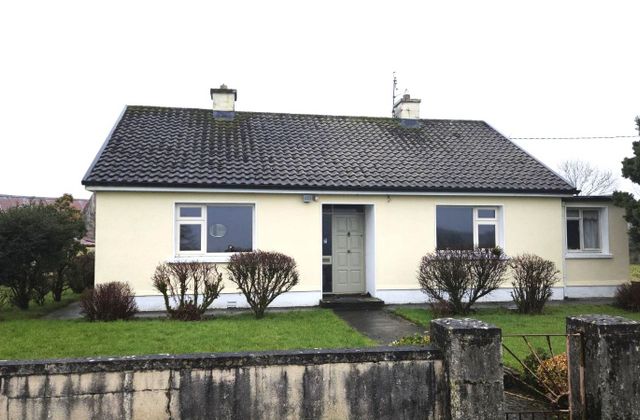 Ballincurry, Curry, Moylough, Co. Sligo - Click to view photos