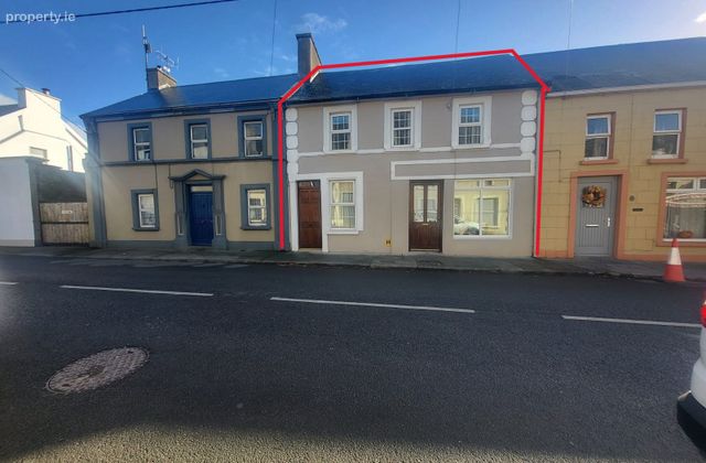 Kickham Street, Mullinahone, Mullinahone, Co. Tipperary - Click to view photos