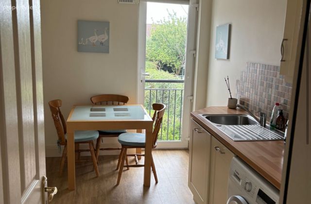 Churchtown Road Lower,dublin 14, Churchtown, Dublin 14 - Click to view photos