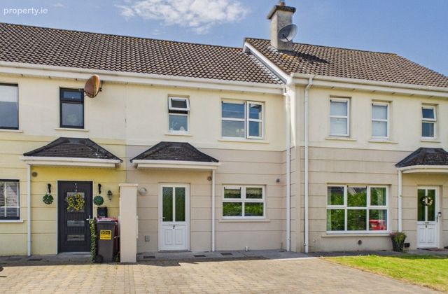 7 An Faill, C&uacute;l &Aacute;rd, Carrigtwohill, Co. Cork - Click to view photos