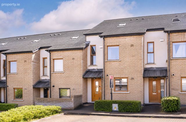 15 Hunters Lane, Hunters Wood, Ballycullen, Dublin 24 - Click to view photos