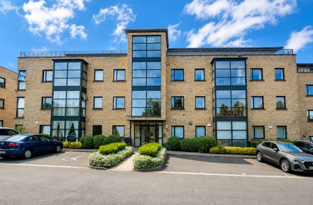 Marlay View, Ballinteer, Dublin 16 - Click to view photos