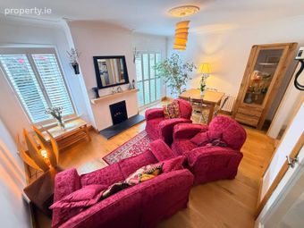 67 Clonlea, Mount Oval Village, Rochestown, Co. Cork