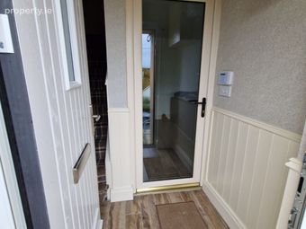 8 Pearse Avenue, Carrickmacross, Co. Monaghan - Image 2