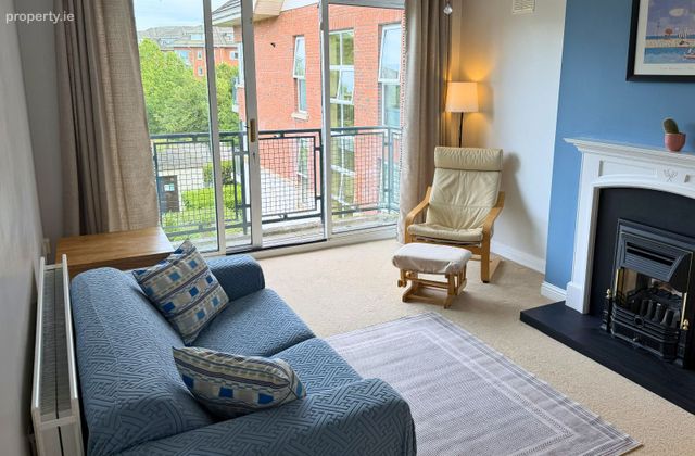 Apartment 10, Spruce, Grattan Wood, The Hole In Th, Clongriffin, Dublin 13 - Click to view photos