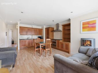 Apartment 18, Railway Court, Malahide, Co. Dublin - Image 2