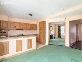 16 Park Drive Lawn, Castleknock, Castleknock, Dublin 15 - Image 4