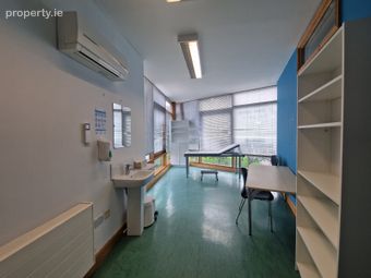 Room 1 Carrick Road Medical Centre, Lis Na Dara, Dundalk, Co. Louth, Dundalk, Co. Louth - Image 2