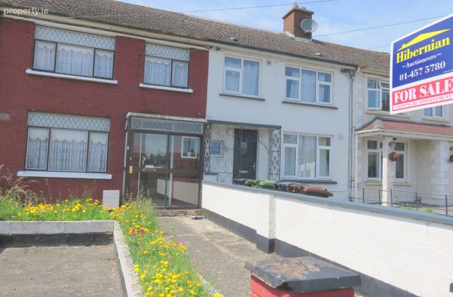 24 Claddagh Green, Ballyfermot, Dublin 10 - Click to view photos