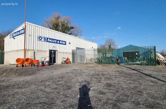 Old Kilcullen, Kilcullen, Co. Kildare - Click to view photos