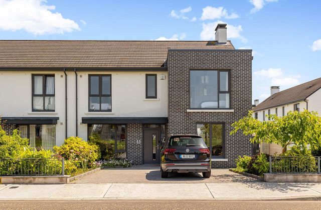 10 Oldtown Woods, Celbridge, Co. Kildare, Celbridge, Co. Kildare - Click to view photos