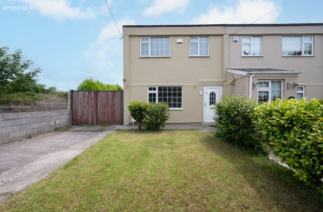 16 Woodville Terrace, Station Road, Blarney, Co. Cork - Click to view photos