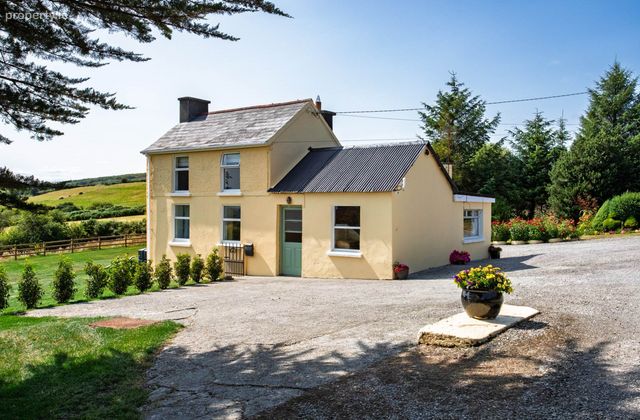 Carhoovauler, Rossmore, Clonakilty, Co. Cork, Bealad Cross Roads, Co. Cork - Click to view photos