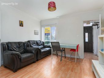 63 Castlecurragh Vale, Mulhuddart, Blanchardstown, Dublin 15, Mulhuddart, Dublin 15 - Image 4