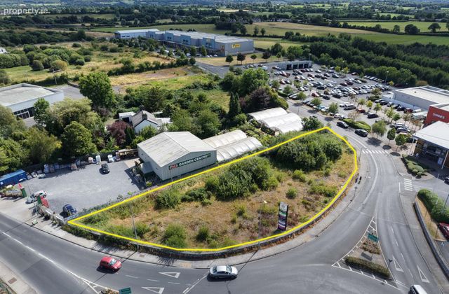 Development Site, Dunnes Stores, Retail Park, Limerick Road, Tipperary Town, Tipperary Town, Co. Tipperary - Click to view photos