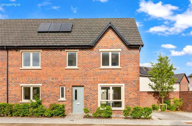 11 Shackleton Rise, Lucan, Co. Dublin, Lucan, Co. Dublin - Click to view photos
