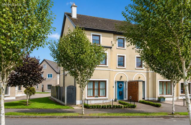 20 Abbeybrook View, Kilbeggan, Co. Westmeath - Click to view photos