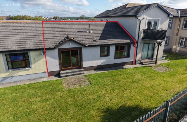 34 Pebble Drive, Pebble Beach, Tramore, Co. Waterford - Click to view photos