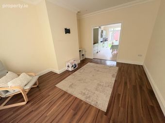 10 Kingsfort Square, Castlepark, Mallow, Co. Cork - Image 2