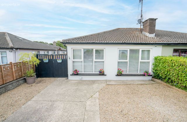 50 Glenview Park, Kilpedder, Delgany, Co. Wicklow - Click to view photos