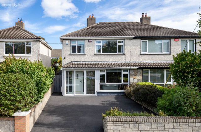 Ashbrook, 22 Clonlea, Ballinteer, Dublin 16, Co. Dublin, Ballinteer, Dublin 16 - Click to view photos