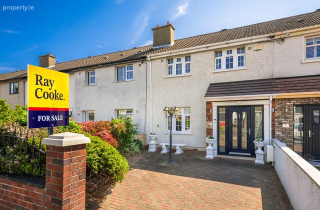 10 Barnamore Crescent, Finglas, Dublin 11, Finglas, Dublin 11 - Click to view photos