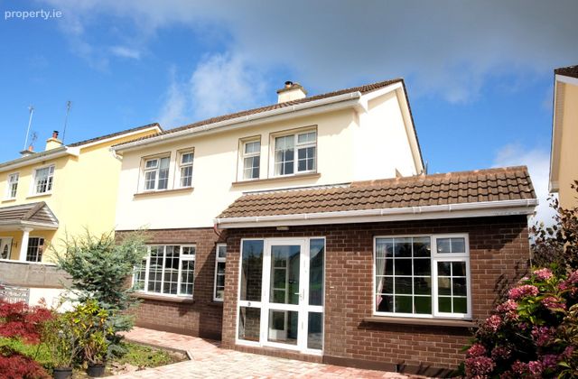 9 &Aacute;rd Aoibhinn, Athenry, Co. Galway - Click to view photos