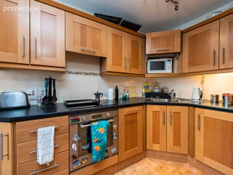 36 College Manor, Drumcondra, Dublin 9 - Image 5