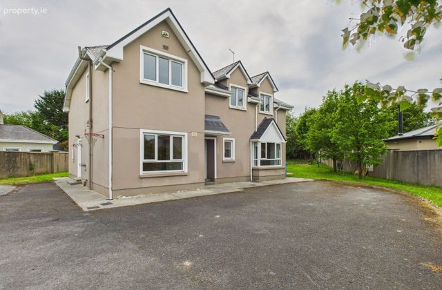 9 Woodstock Hill, Shanaway Road, Ennis, Co. Clare - Click to view photos