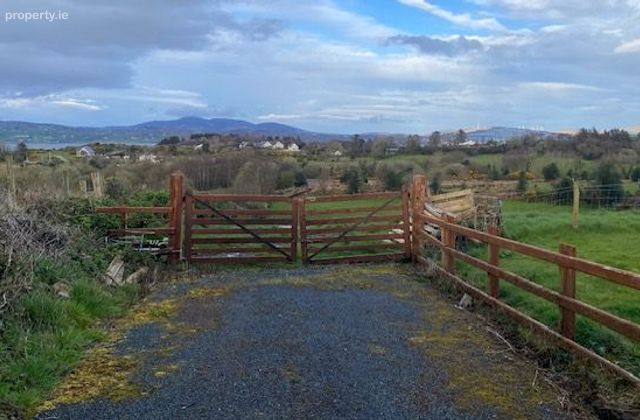 Drumhallagh Lower, Rathmullan, Co. Donegal - Click to view photos