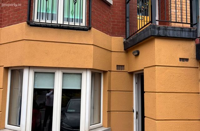 19 Redcourt Oaks, Seafield Road East, Dollymount, Dublin 3 - Click to view photos