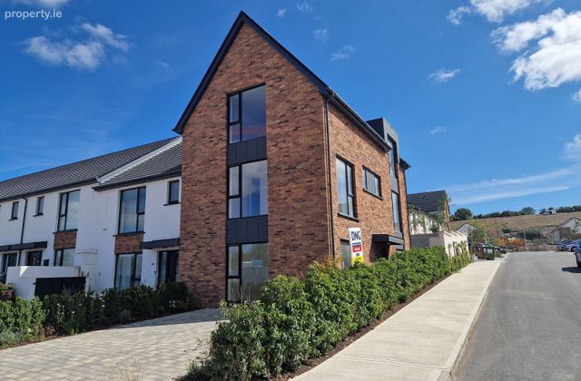 44 Waterfall Heights, Ardrostig, Bishopstown, Co. Cork - Click to view photos