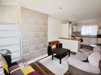 4 Church Hill, Carrigaline, Carrigaline, Co. Cork - Image 4
