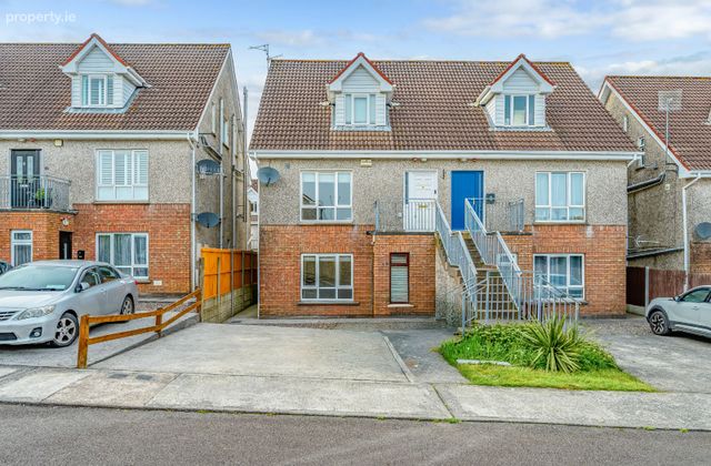 112 Spruce Drive, Westwood, Carrigaline, Co. Cork - Click to view photos