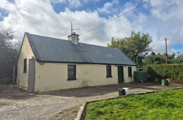 Tournafulla, Tournafulla, Co. Limerick - Click to view photos