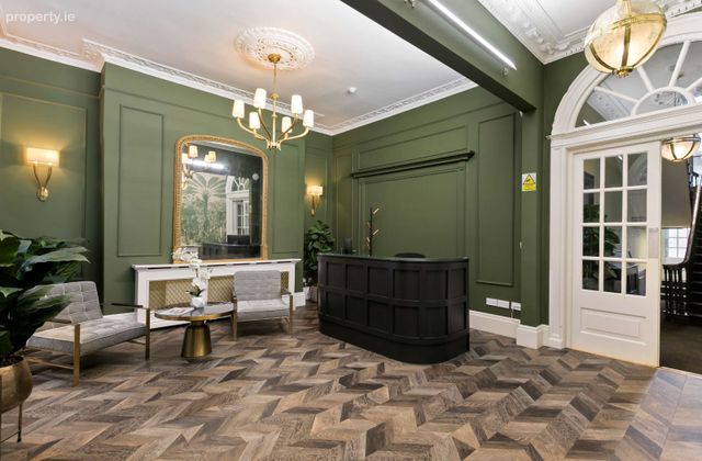 Baggot Street Lower, Dublin 2 - Click to view photos