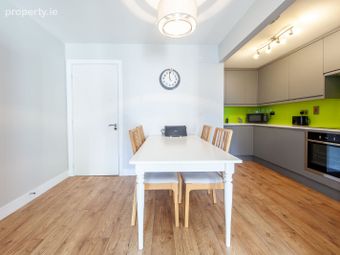 Apt 273, Block E, Castleforbes Square, IFSC, Dublin 1 - Image 5