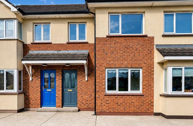 31 Palace Fields, Tuam, Co. Galway - Click to view photos