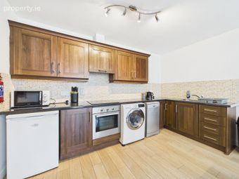 16 Block A, The Courtyard Apartments, Summerhill Terrace, Waterford City Centre, Co. Waterford - Image 2