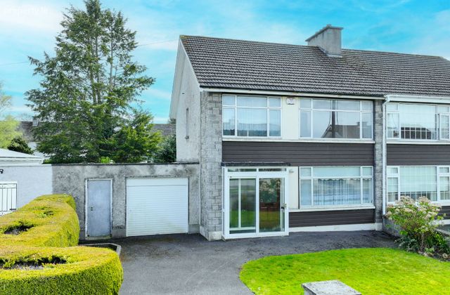 6 Ardnacassa, Dublin Road, Longford Town, Co. Longford - Click to view photos